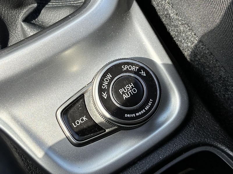 Suzuki Vitara 1.6 VVTi 88kW AllGrip Premium - fotka 21 z 22