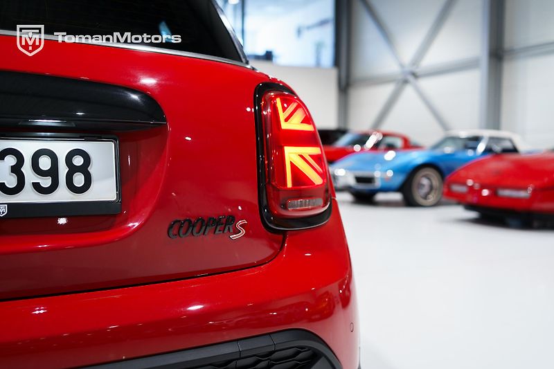 Mini Cooper S (2022) 2.0L T Aut. - fotka 18 z 19