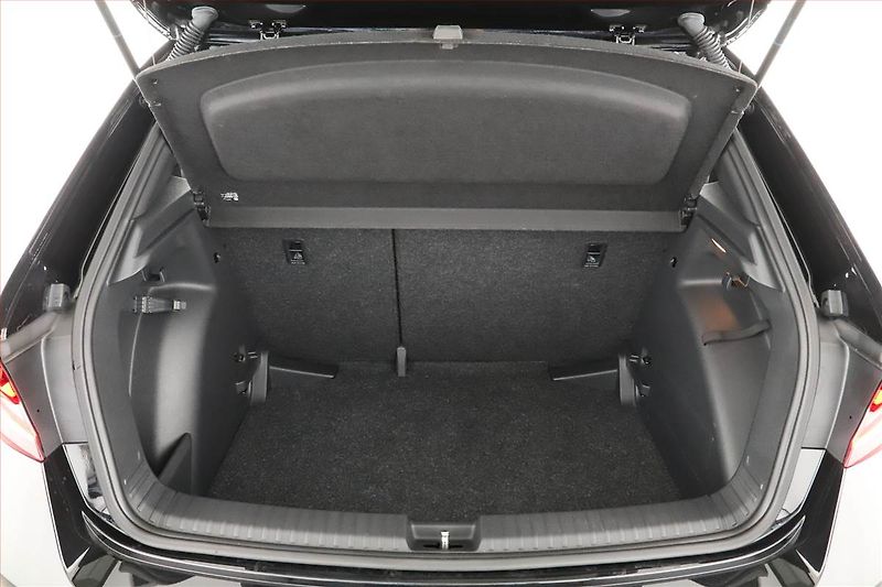 Škoda Fabia (2025) 1.0 TSI, MONTE CARLO, KEYLESS - fotka 14 z 15