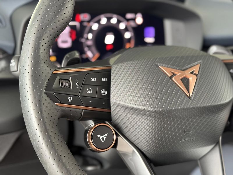 Cupra Terramar 2,0TSI VZ 265*4x4*DPH*Tažné - fotka 23 z 35