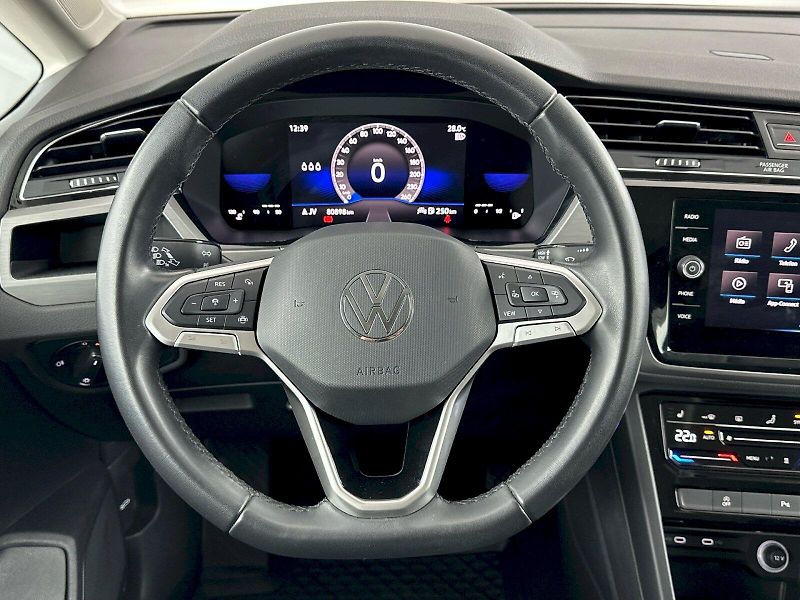 Volkswagen Touran (2023) Comfortline 1.5 TSI 110kW - fotka 9 z 32
