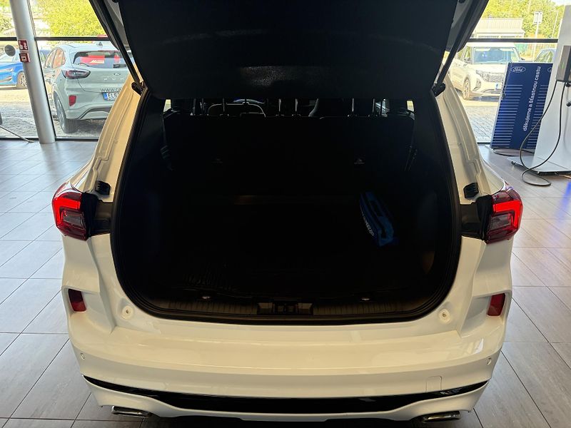 Ford Kuga ST-line 1.5 Ecoboost - fotka 9 z 15