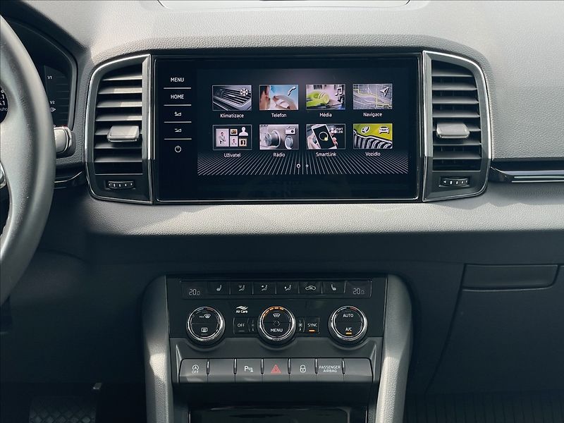 Škoda Karoq 2,0 TDI DSG Style NAVI+ACC - fotka 11 z 23
