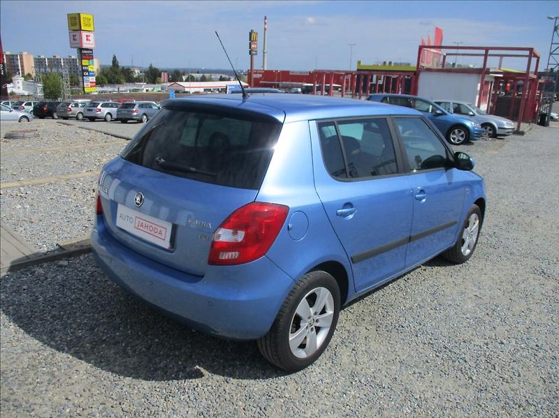 Škoda Fabia 1,2 TSI,aut.klima,serv.kniha, - fotka 8 z 36