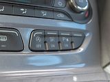Ford Focus (2012) 1.6i 16V 110KW – VÝBAVA! - náhled 27