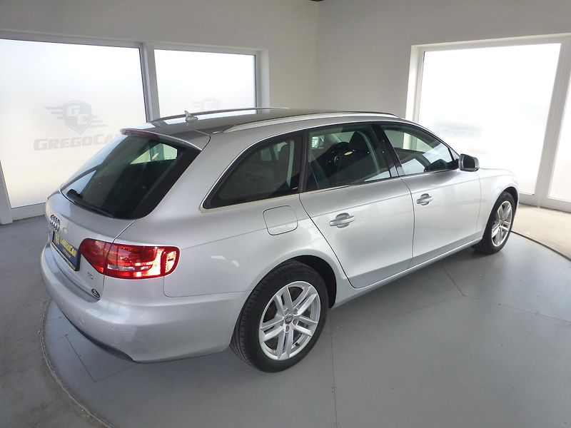 Audi A4 (2011) 2,0TDI*ALU**PARK.S***NAVIGACE - fotka 5 z 27
