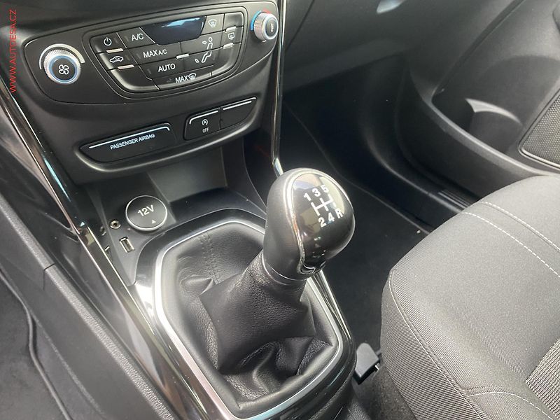 Ford B-MAX (2017) 1.0 EB, Titanium, panor - fotka 15 z 15
