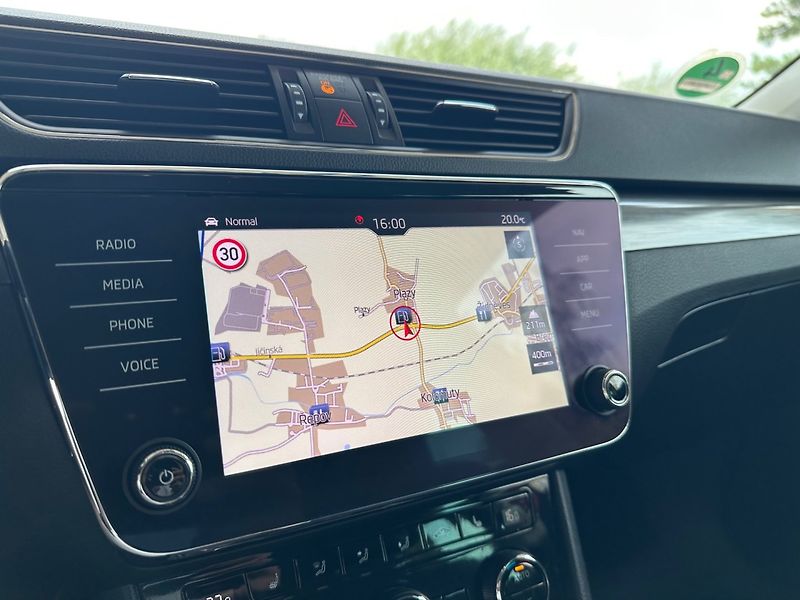 Škoda Superb (2020) 1.5TSi VIRTUAL,KAMERA,SERVIS - fotka 13 z 24