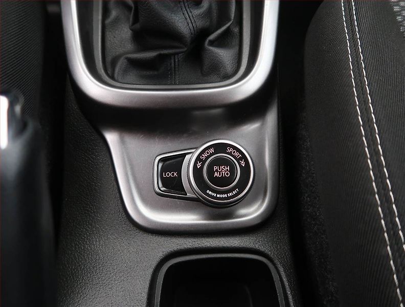 Suzuki Vitara (2022) Premium 1.4 BoosterJet, 4X4 - fotka 16 z 23