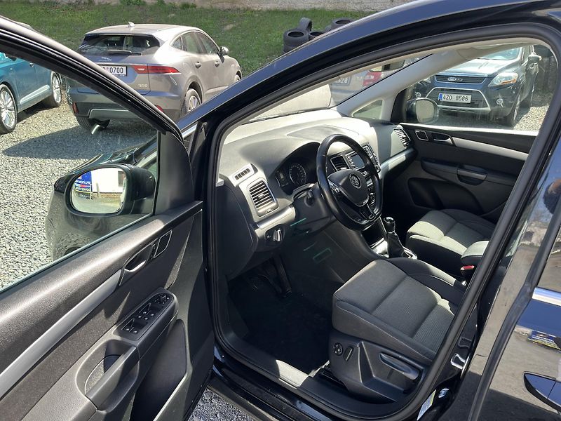 Volkswagen Sharan (2016) 2,0TDi 110Kw 4x4,TAŽNÉ,AKCE  - fotka 9 z 17