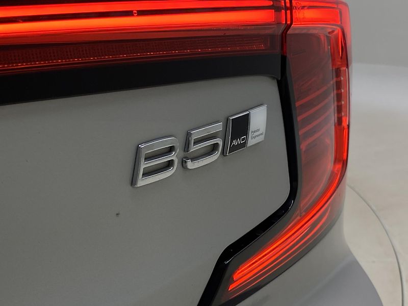 Volvo S90 B5 AWD BLACK ULTIMATE AUT CZ - fotka 39 z 62