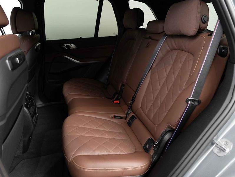 BMW X5 xDrive30d - fotka 20 z 23