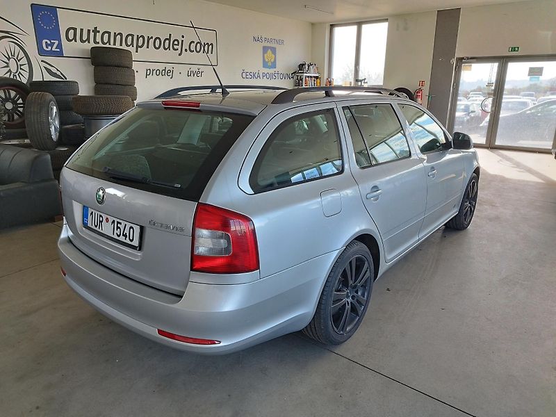 Škoda Octavia (2010) 1,6TDi 77KW KLIMA ALU NAVI - fotka 7 z 21