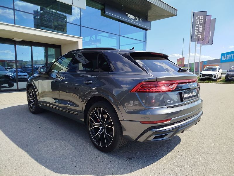 Audi Q8 50TDI Quattro S-Line, ČR, DPH - fotka 11 z 31