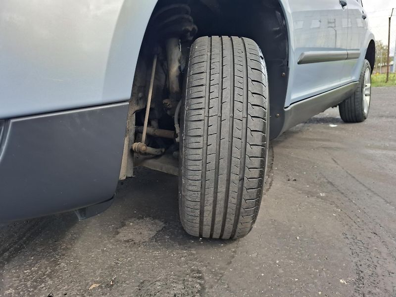 Škoda Yeti (2011) 1.2TSi 77kW,klima,senzory - fotka 17 z 18