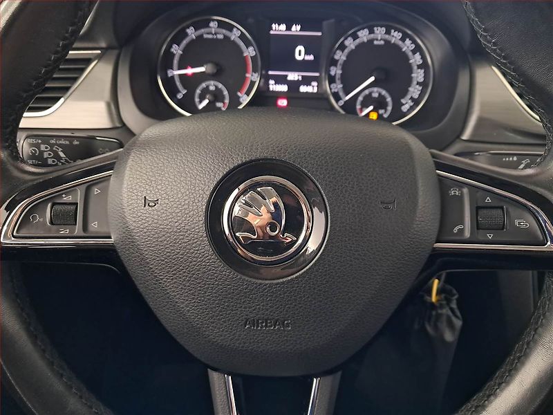 Škoda Rapid (2017) 1.0 TSI, Serv.kniha, Navi - fotka 17 z 17