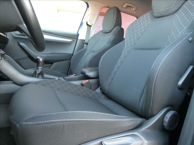 Škoda Karoq 2,0 TDi 110kW 4x4,2xkola,po se - fotka 31 z 42