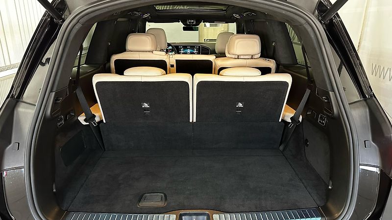 Mercedes-Benz GLS 63 AMG / TOP VÝBAVA  - fotka 24 z 80