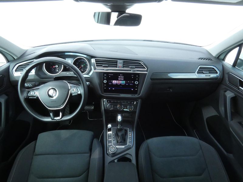 Volkswagen Tiguan (2018) R-Line 2.0 TSI 132KW 4MOTION - fotka 17 z 30