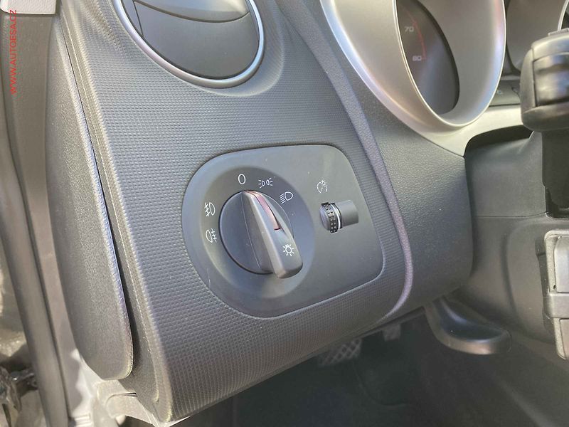 Seat Ibiza (2009) 1.6 16V, Sport, AT, bixen - fotka 16 z 18