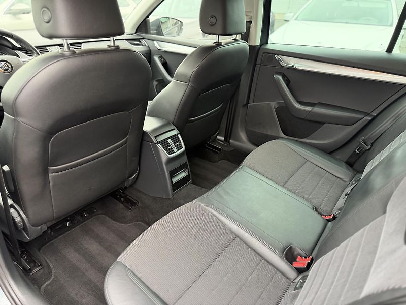 Škoda Octavia 2.0 TDi, 110kw, manuál - fotka 7 z 13