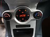 Ford Fiesta (2011) 1.25, Titanium - náhled 15