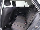 Volkswagen T-Roc 1,0 TSI Virtual LED Webasto - náhled 14