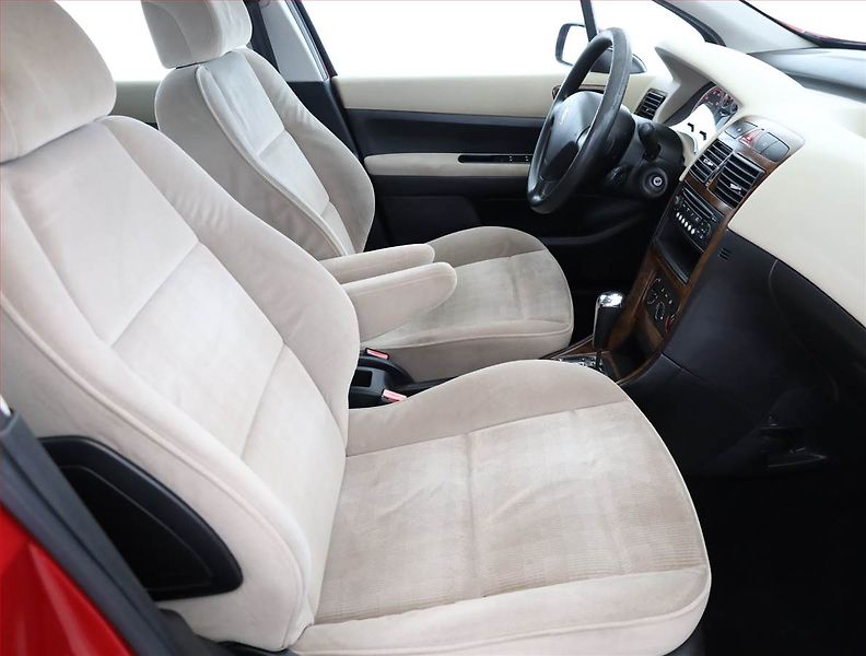 Peugeot 307 (2005) 1.6 16V, nová STK, rezervace - fotka 7 z 15