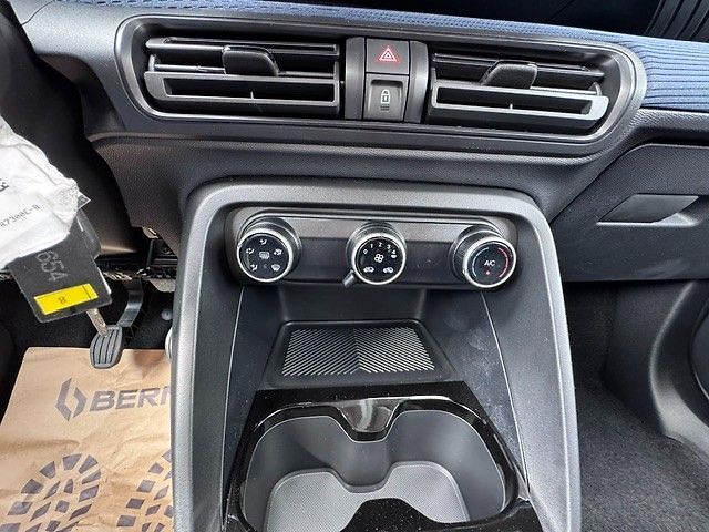 Citroën C3 COLLECTION Turbo 100k manual - fotka 12 z 16