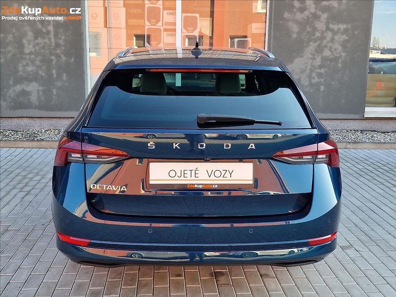 Škoda Octavia 2.0 TDI 110kW Style Combi,ČR - fotka 9 z 50