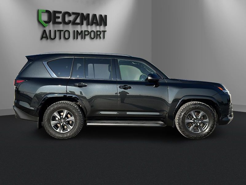 Lexus LX 700h (2025) OVERTRAIL+  - fotka 8 z 24