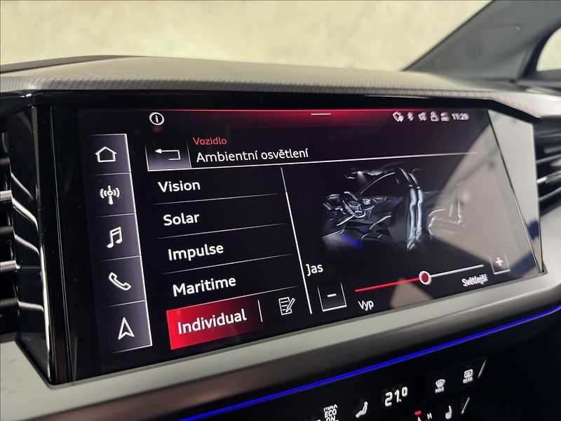 Audi Q4 e-tron 150kW Sport LED Kamera HUD - fotka 34 z 48