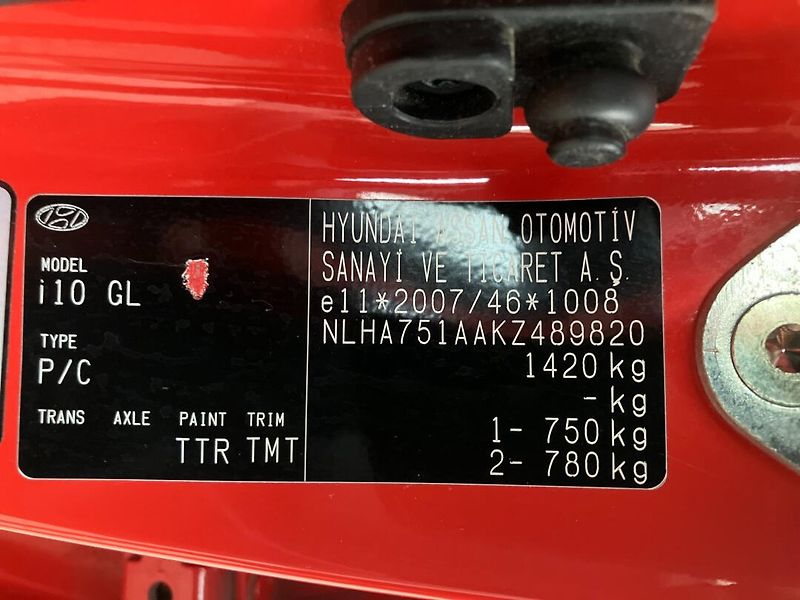 Hyundai i10 (2019) 1.0 FAMILY CLUB KLIMA 1.MAJ.ČR - fotka 22 z 22