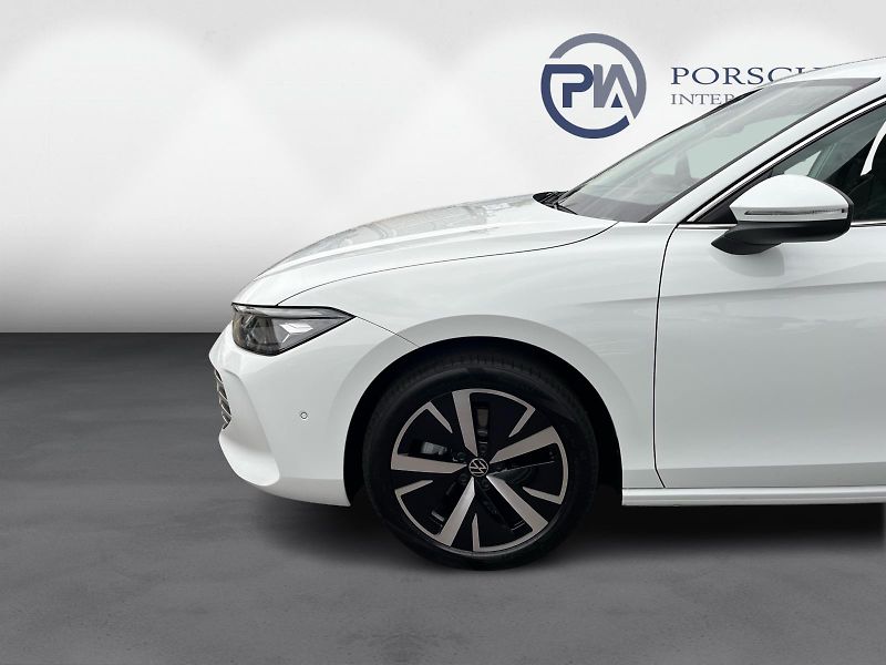 Volkswagen Passat Business 2,0 TDI DSG - fotka 10 z 23