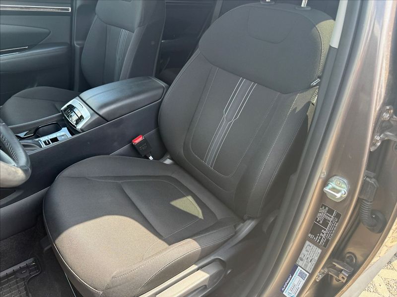 Hyundai Tucson 1,6 T-GDI SMART AT - fotka 9 z 10