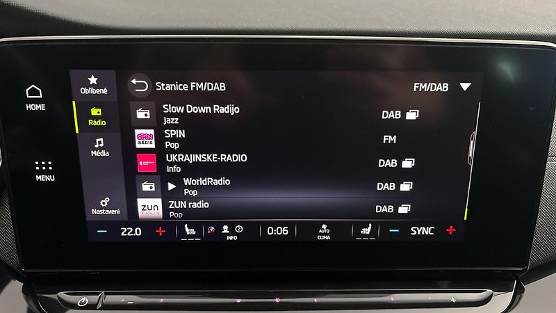 Škoda Octavia 2.0 TDI DSG 4x4 Style Combi - fotka 11 z 25