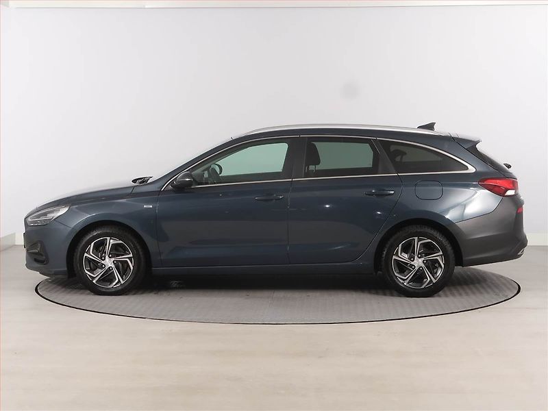 Hyundai i30 (2021) 1.5 T-GDI MHEV, Automat - fotka 3 z 12