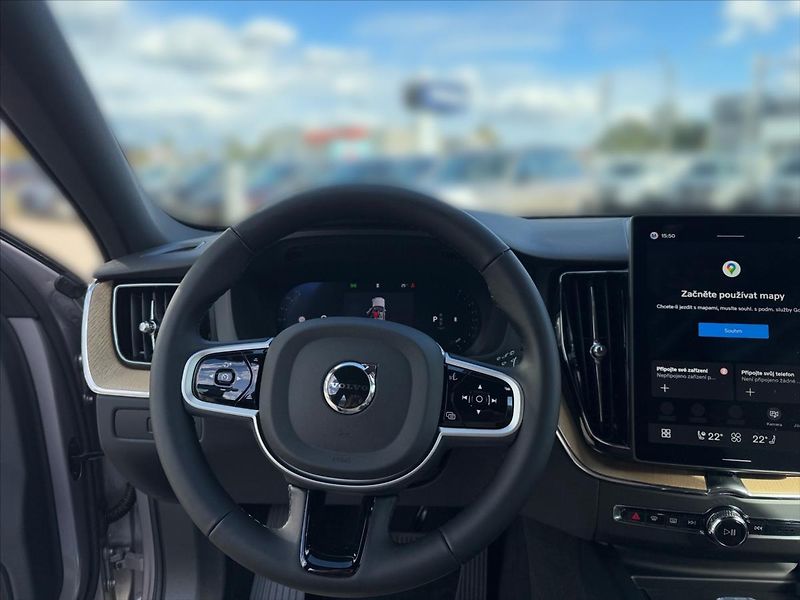Volvo XC60 (2026) 2,0 B5 Plus Dark 4337 - fotka 8 z 14
