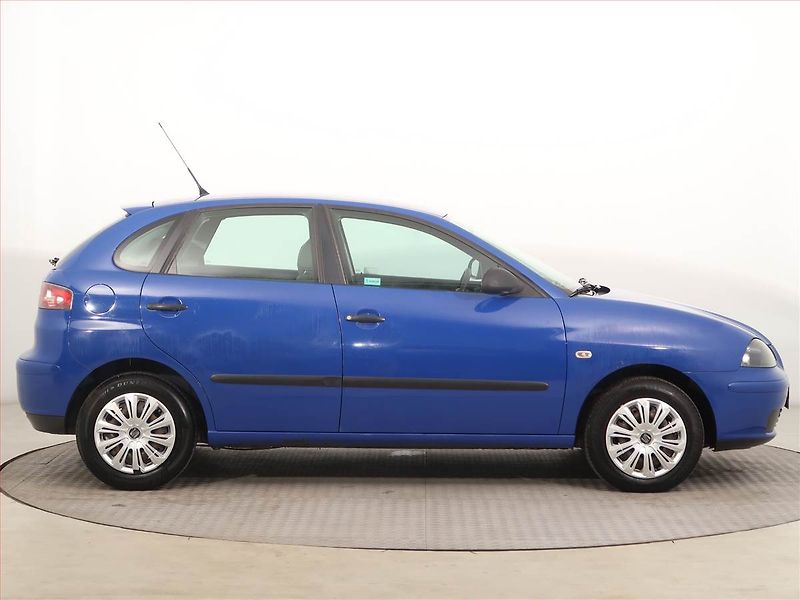 Seat Ibiza (2004) 1.2 12V, ČR,1.maj, Serv.kniha - fotka 6 z 12