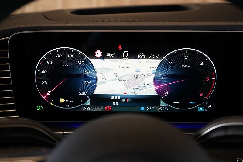Mercedes-Benz GLS 450d 4M AMG, Nezávislé, Tažné - fotka 26 z 50