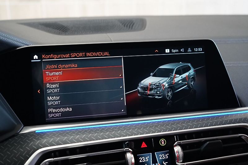 BMW X5 30d xDrive, Vzduch, Nezávislé - fotka 29 z 49
