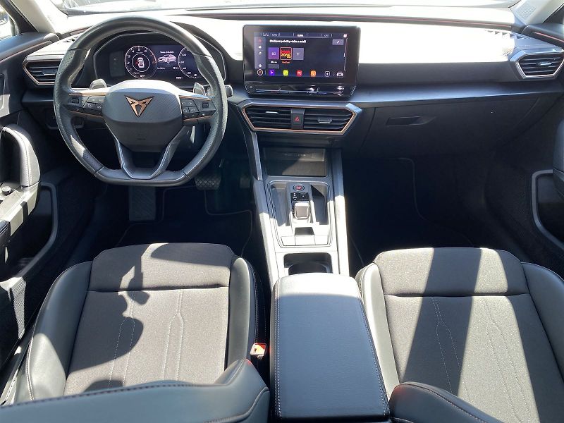 Cupra Formentor (2024) 1.5 TSI DSG - fotka 5 z 35