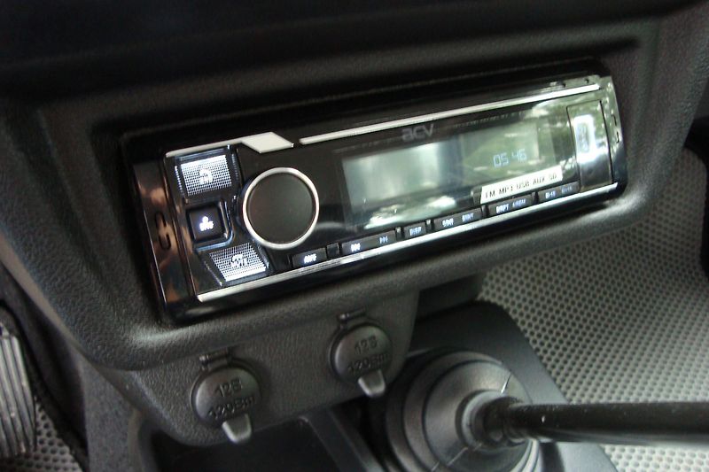 Lada Niva (2026) LEGEND, 1.7i,4x4,Nové,STK 8/28 - fotka 45 z 63