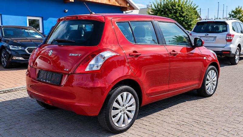 Suzuki Swift (2013) 1.2 16v 4x4  - fotka 3 z 35