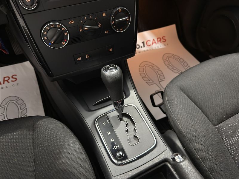 Mercedes-Benz Třídy A 1,7   i AUTOMAT TAŽNÉ ALU STK - fotka 17 z 28