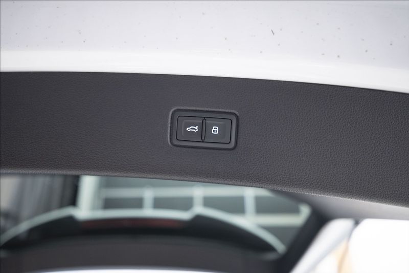 Audi Q7 3,0 TDI QUATTRO S-LINE ČR - fotka 44 z 45
