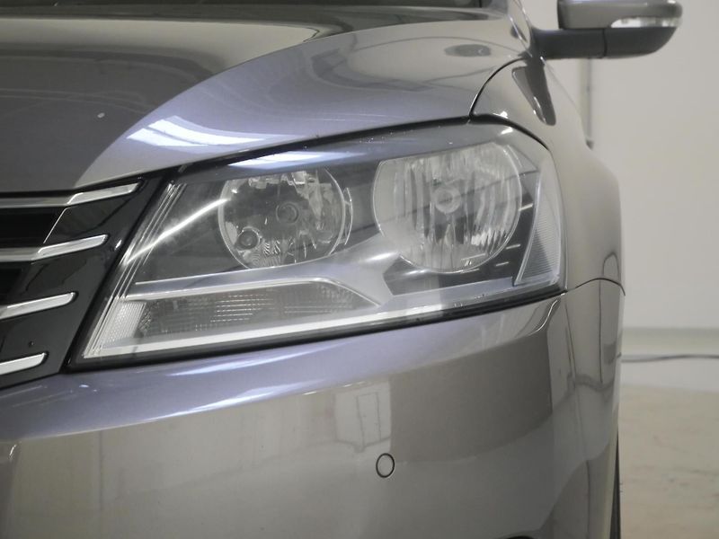 Volkswagen Passat - fotka 9 z 25