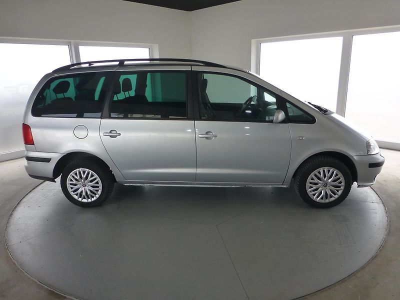 Seat Alhambra (2004) 1,9TDI*XENON*VYHŘ.S*TAŽNÉ*7MÍS - fotka 4 z 25