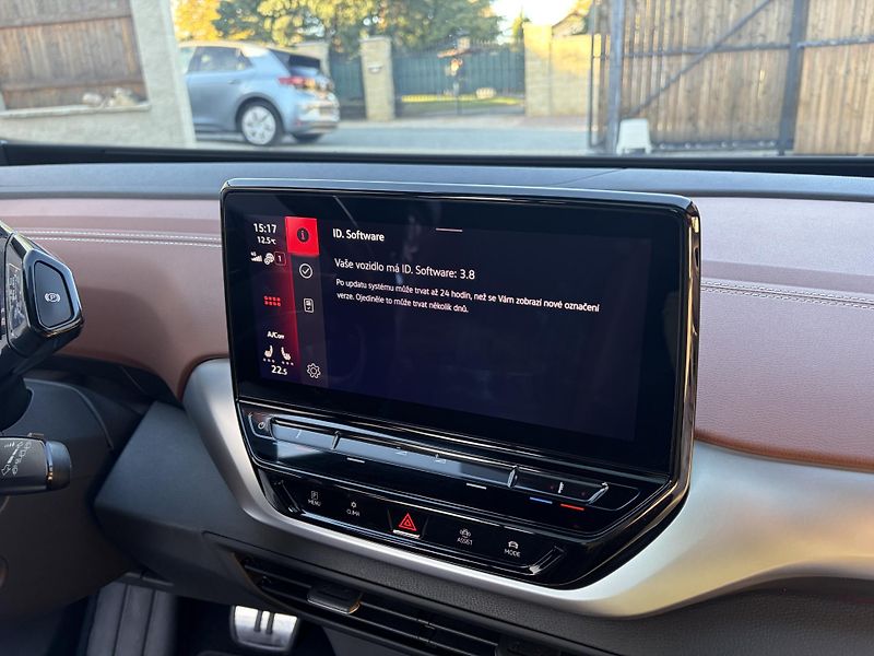 Volkswagen ID.4 (2021) PRO 77kwh, Matrix, tažné - fotka 16 z 17
