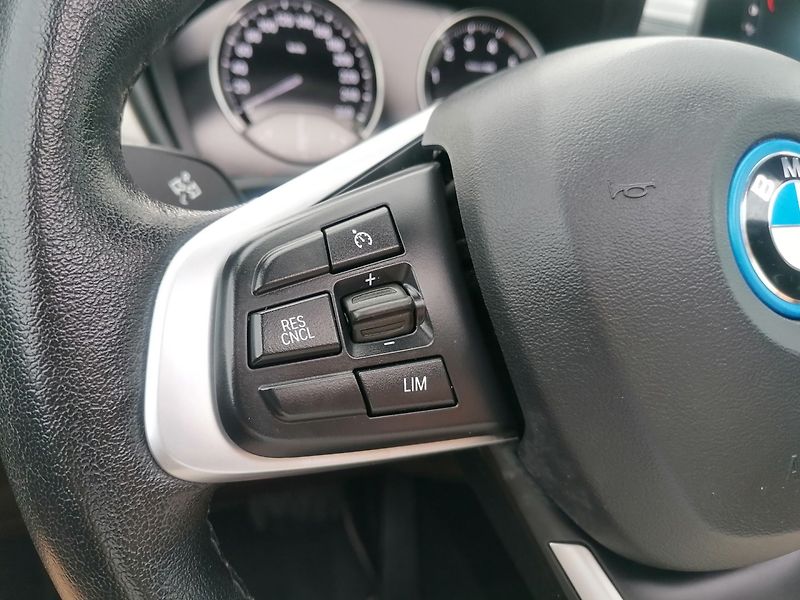 BMW X1 (2022) xDrive25eA Plug-in Hybrid - fotka 24 z 41